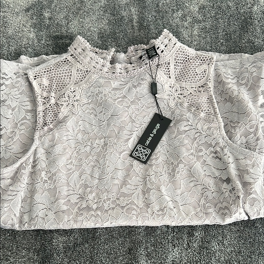 Cable & Gauge Lilac Sleeveless Lace Blouse